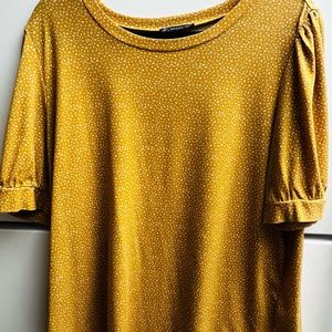 ADRIANNA PAPELL MUSTARD YELLOW BLOUSE